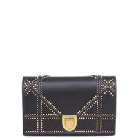 Dior Diorama Wallet on Chain Front