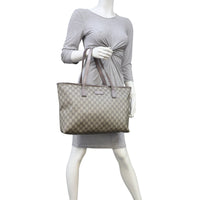 Gucci GG Supreme Joy Tote Mannequin