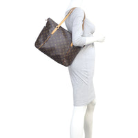 Louis Vuitton Totally MM Monogram Mannequin