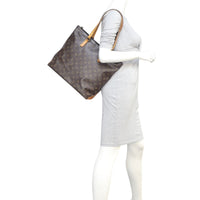 Louis Vuitton Cabas Mezzo Monogram Mannequin
