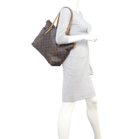 Louis Vuitton Totally MM Monogram Mannequin