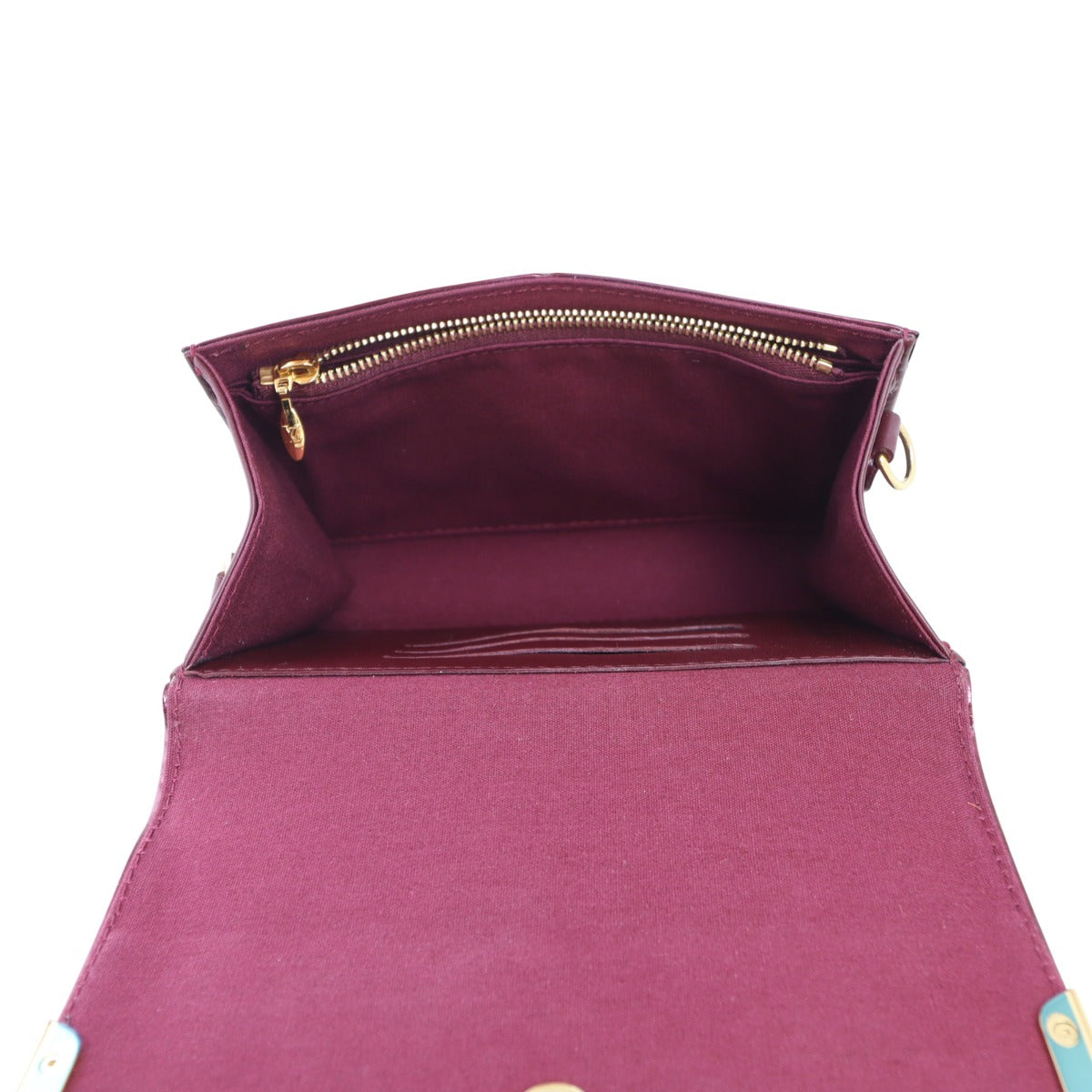 Louis Vuitton Rossmore MM Monogram Vernis Whole interior
