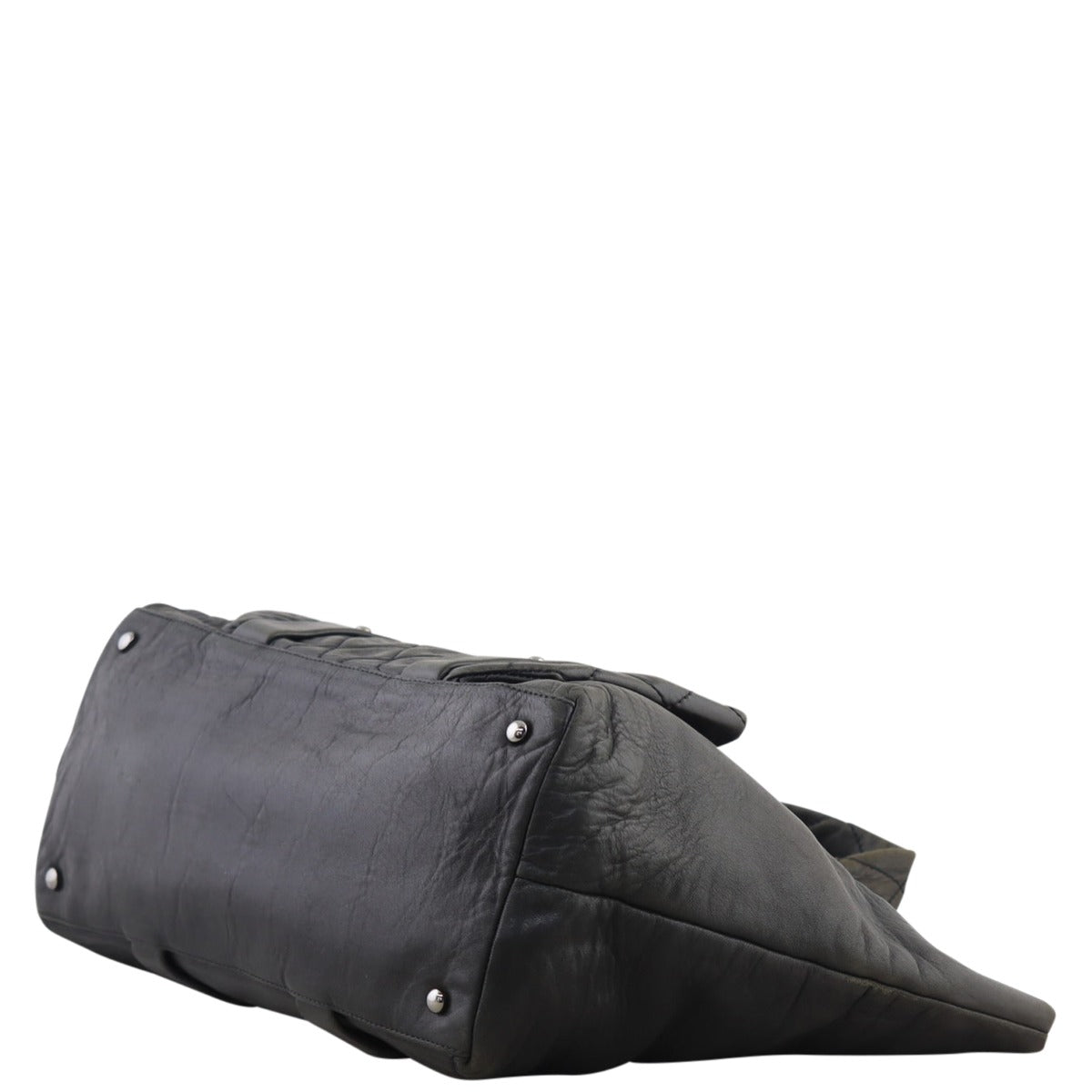 Chanel Reissue Quilted Shoulder Bag Corner
