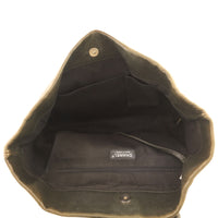 Chanel Reissue Quilted Shoulder Bag Whole interior
