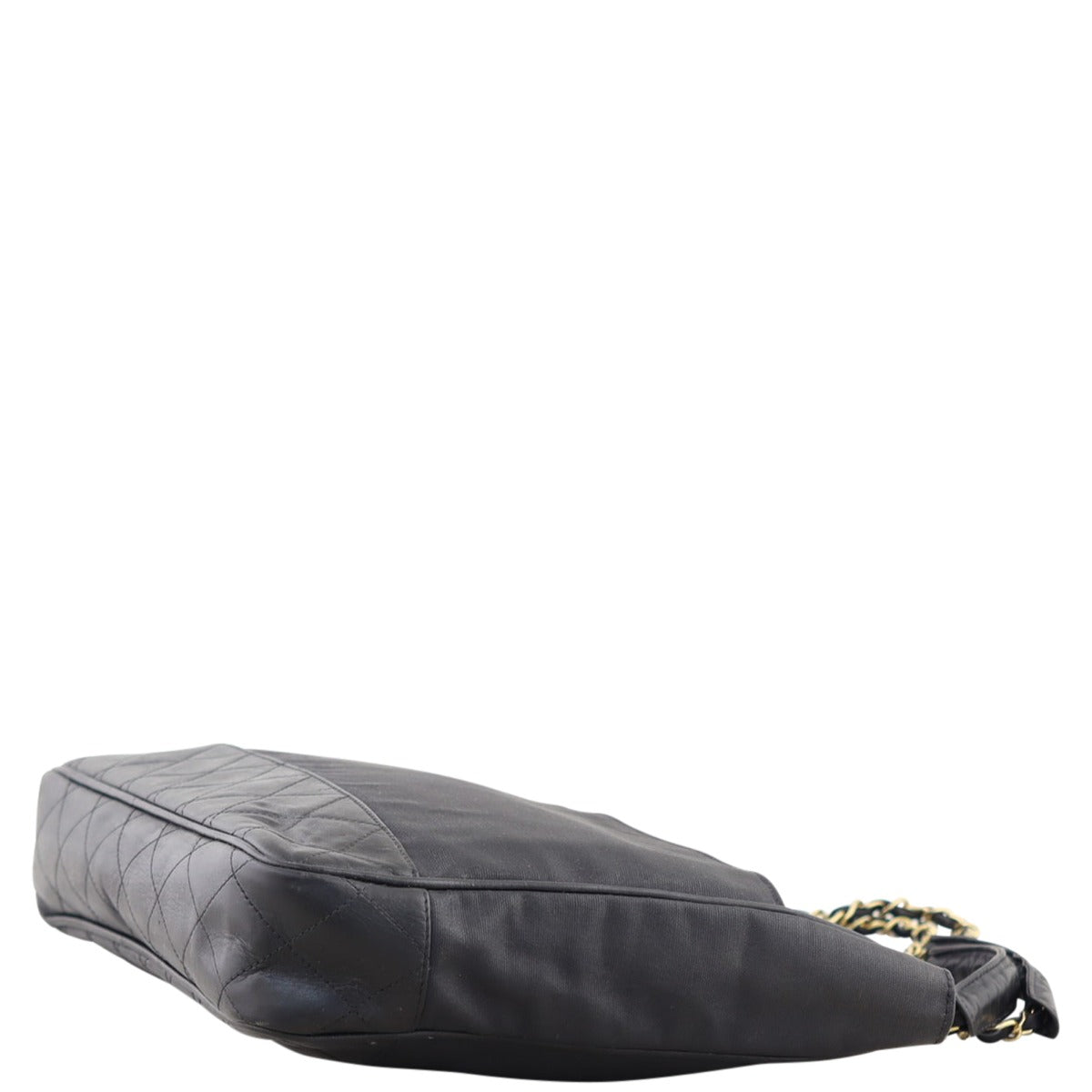 Chanel CC Chain Shoulder Bag Corner
