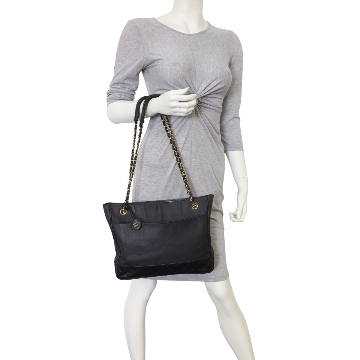 Chanel CC Chain Shoulder Bag Mannequin
