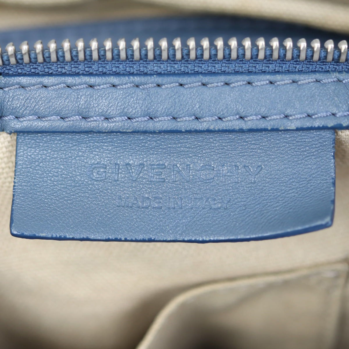 Givenchy Pandora Medium Stamp
