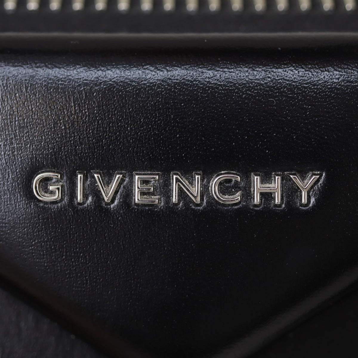 Givenchy Antigona Small Hardware
