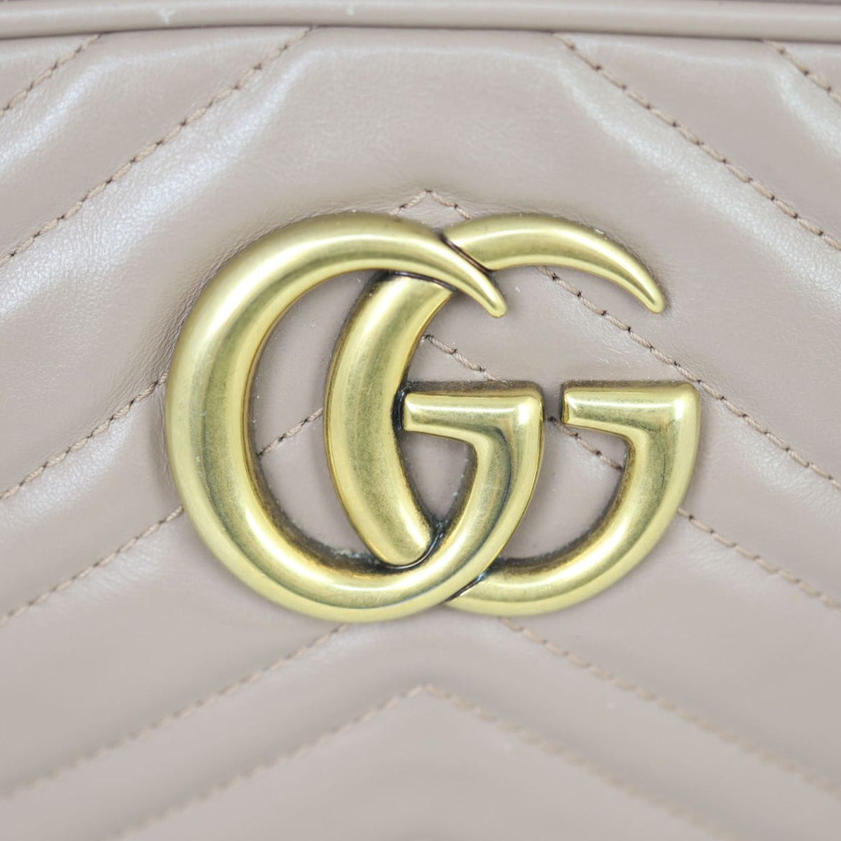 Gucci GG Marmont Small Camera Bag Hardware
