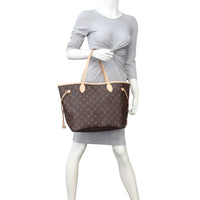 Louis Vuitton Neverfull MM Monogram Mannequin
