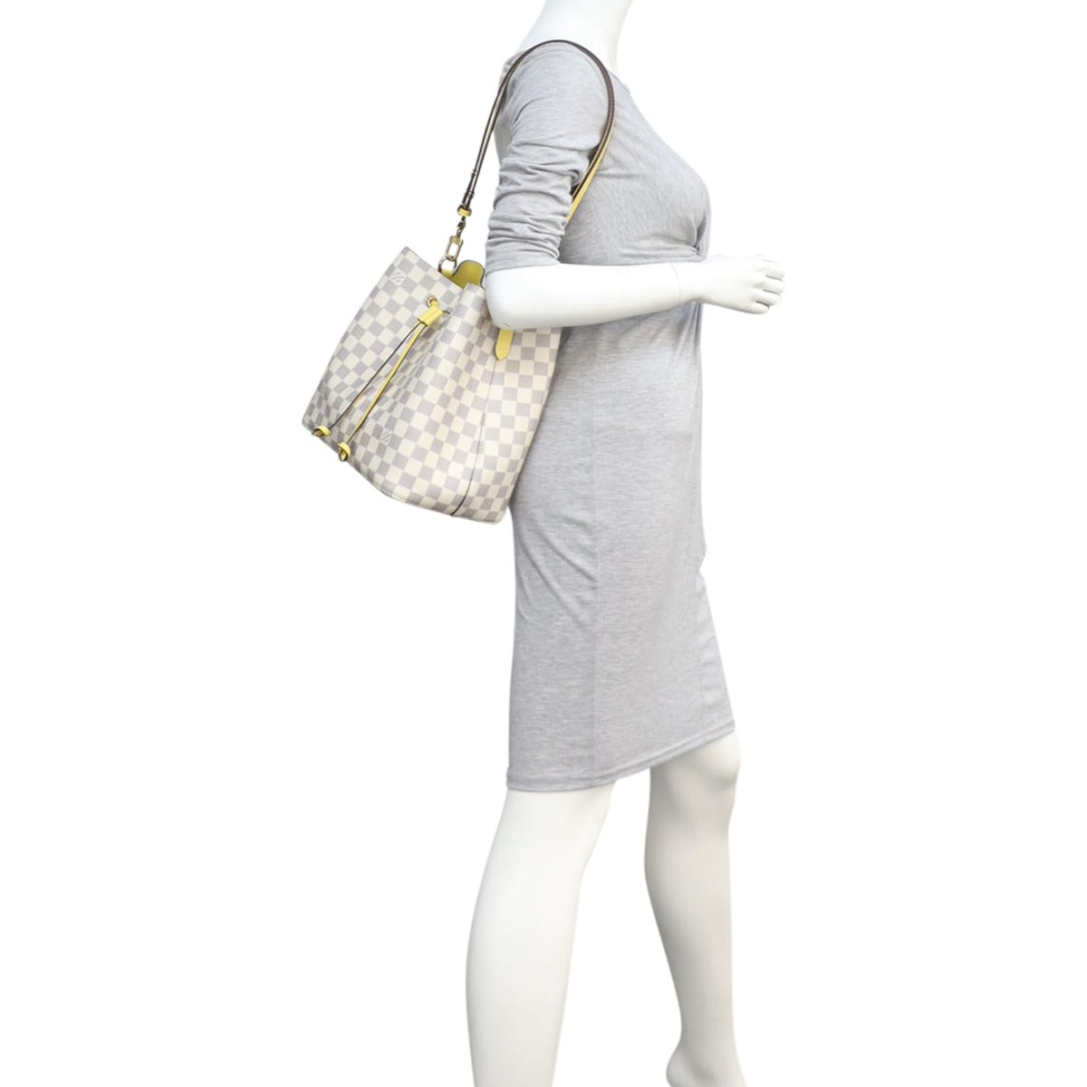 Louis Vuitton NeoNoe Damier Azur Mannequin
