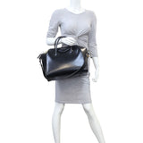 Givenchy Antigona Medium Mannequin
