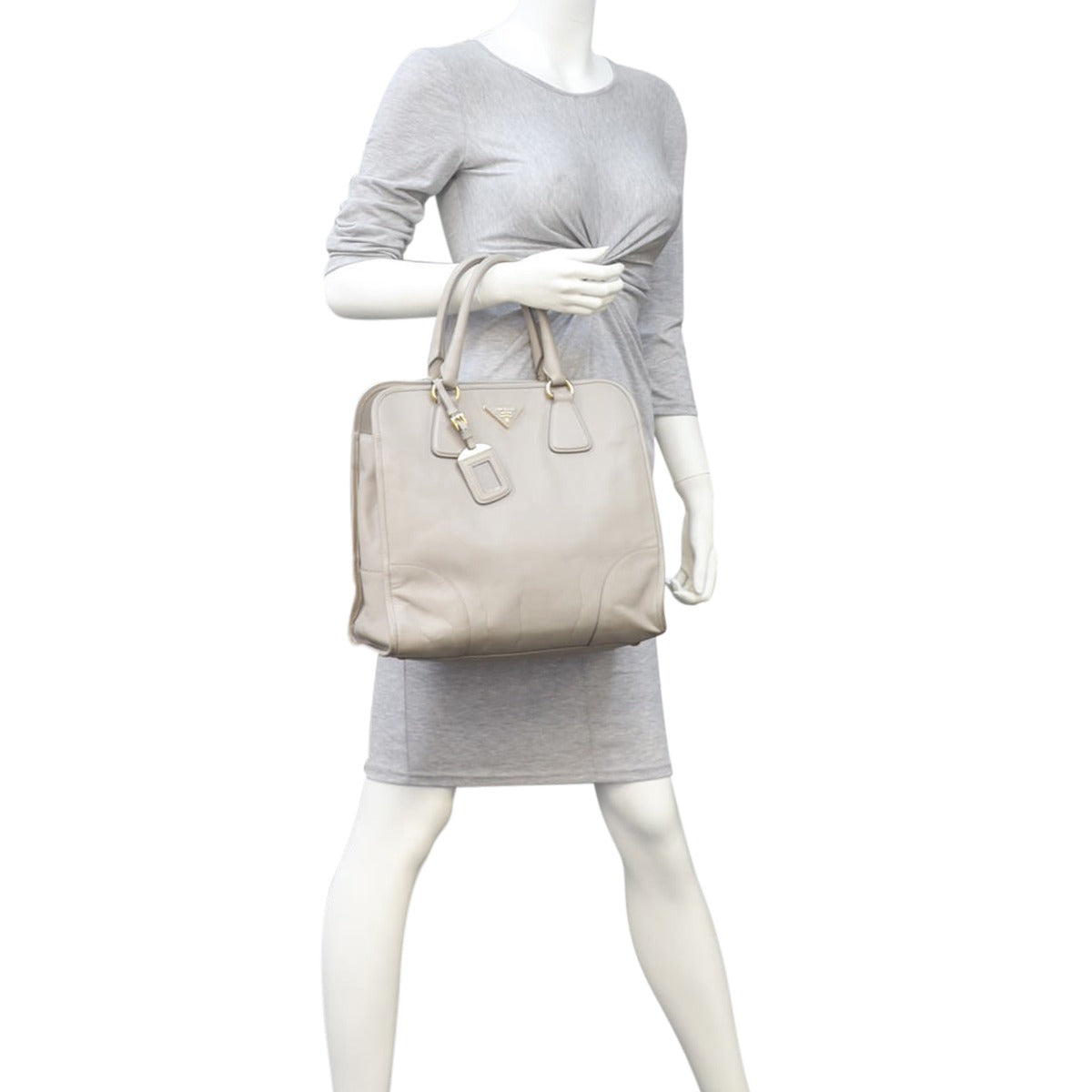 Prada Saffiano Lux Tote Medium Mannequin
