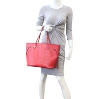 Louis Vuitton Neverfull MM Epi Mannequin
