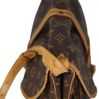 Louis Vuitton Saumur 30 Monogram Corner
