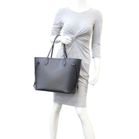 Louis Vuitton Neverfull MM Epi Mannequin
