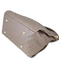 Louis Vuitton Artsy MM Monogram Empreinte Corner
