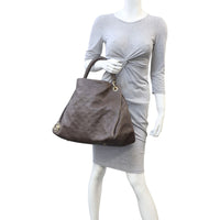 Louis Vuitton Artsy MM Monogram Empreinte Mannequin
