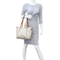 Louis Vuitton Totally PM Damier Azur Mannequin
