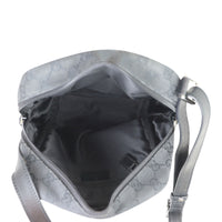 Gucci GG Canvas Messenger Whole interior
