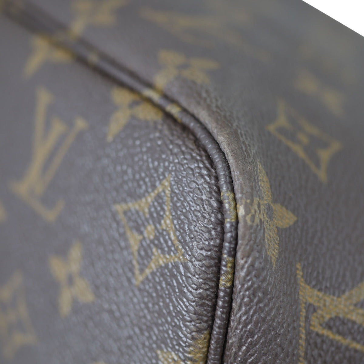 Louis Vuitton Neverfull PM Monogram Corner