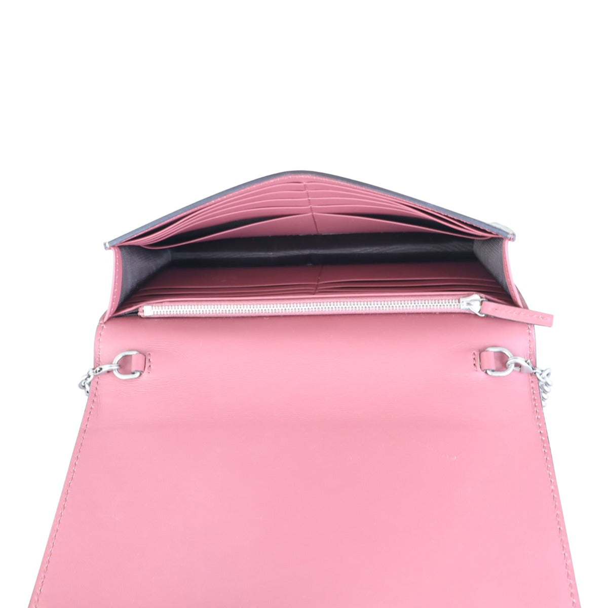 Gucci GG Supreme Blooms Chain Wallet Whole interior
