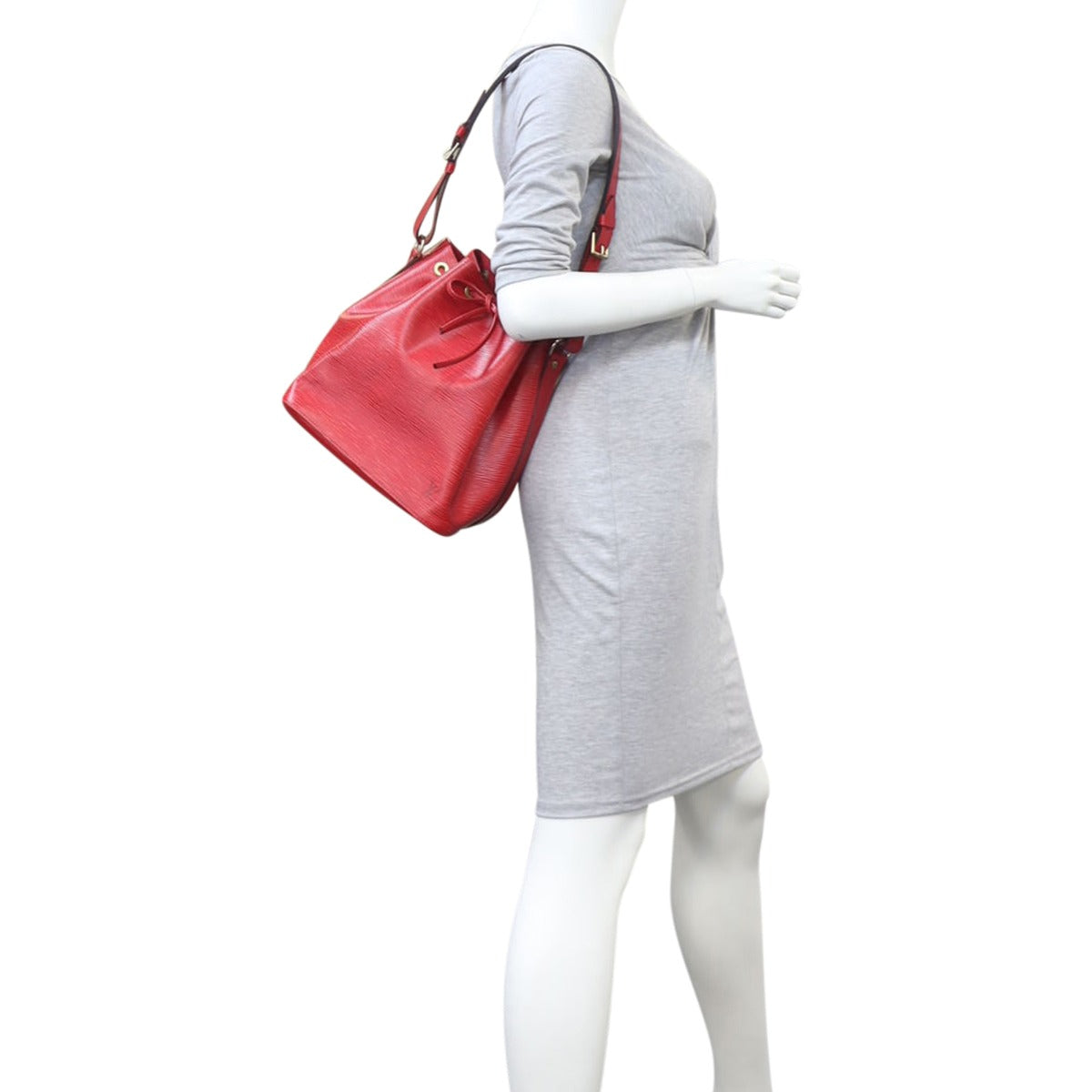 Louis Vuitton Petit Noe Epi Mannequin
