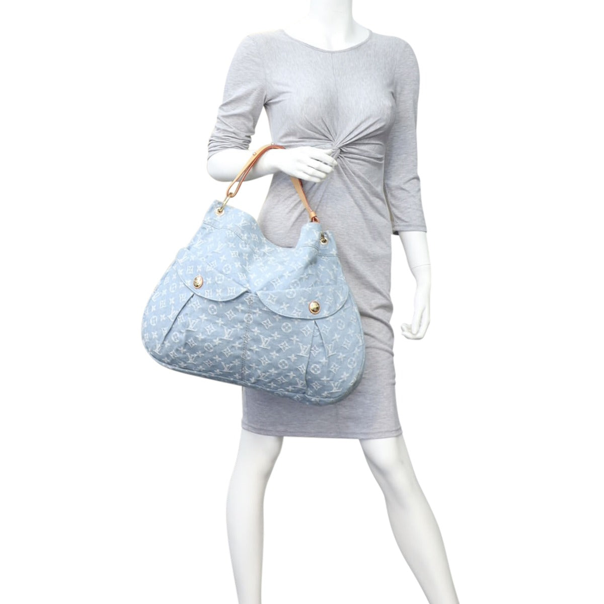 Louis Vuitton Denim Daily GM Mannequin
