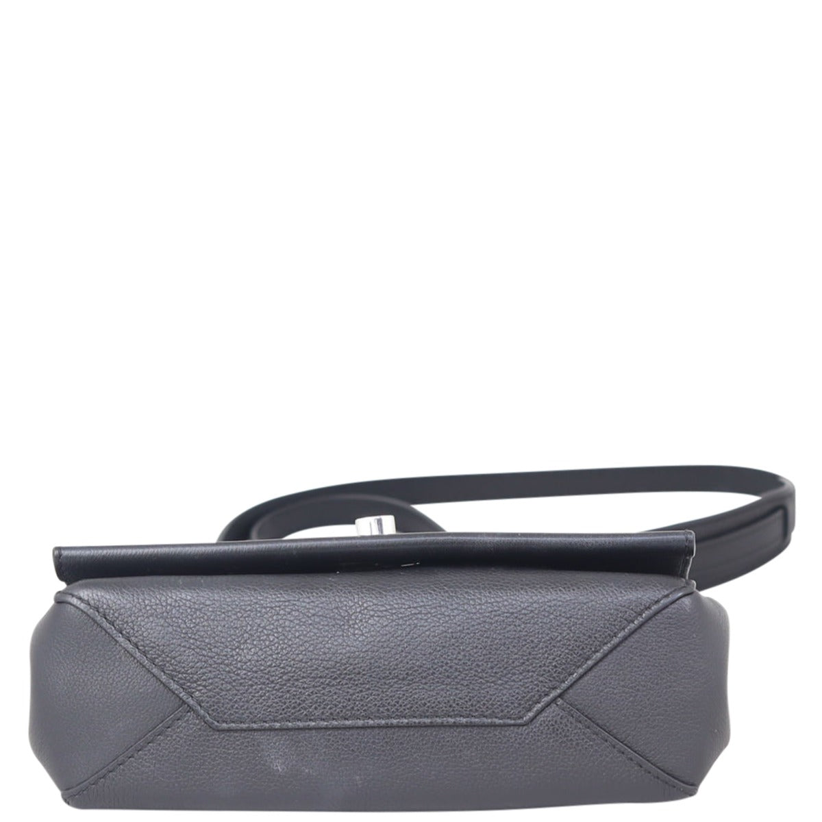 Louis Vuitton Lockme II BB Base

