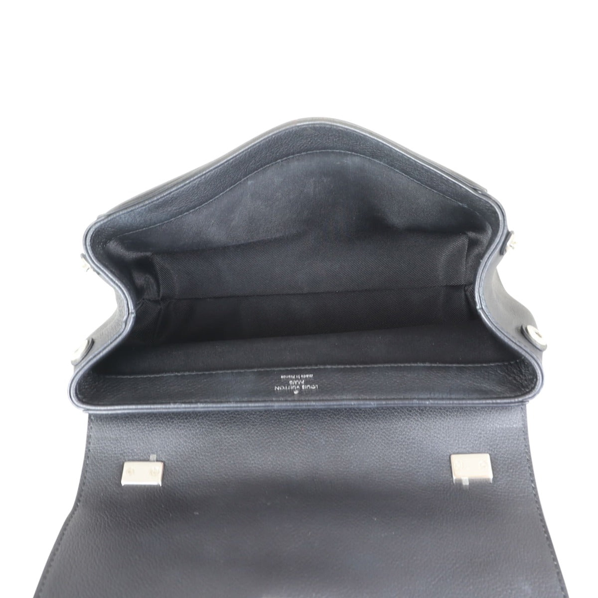 Louis Vuitton Lockme II BB Whole interior
