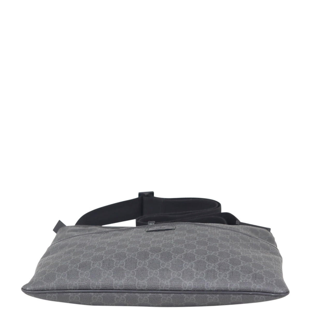 Gucci GG Supreme Black Messenger Base
