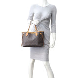 Louis Vuitton Neverfull PM Monogram Mannequin
