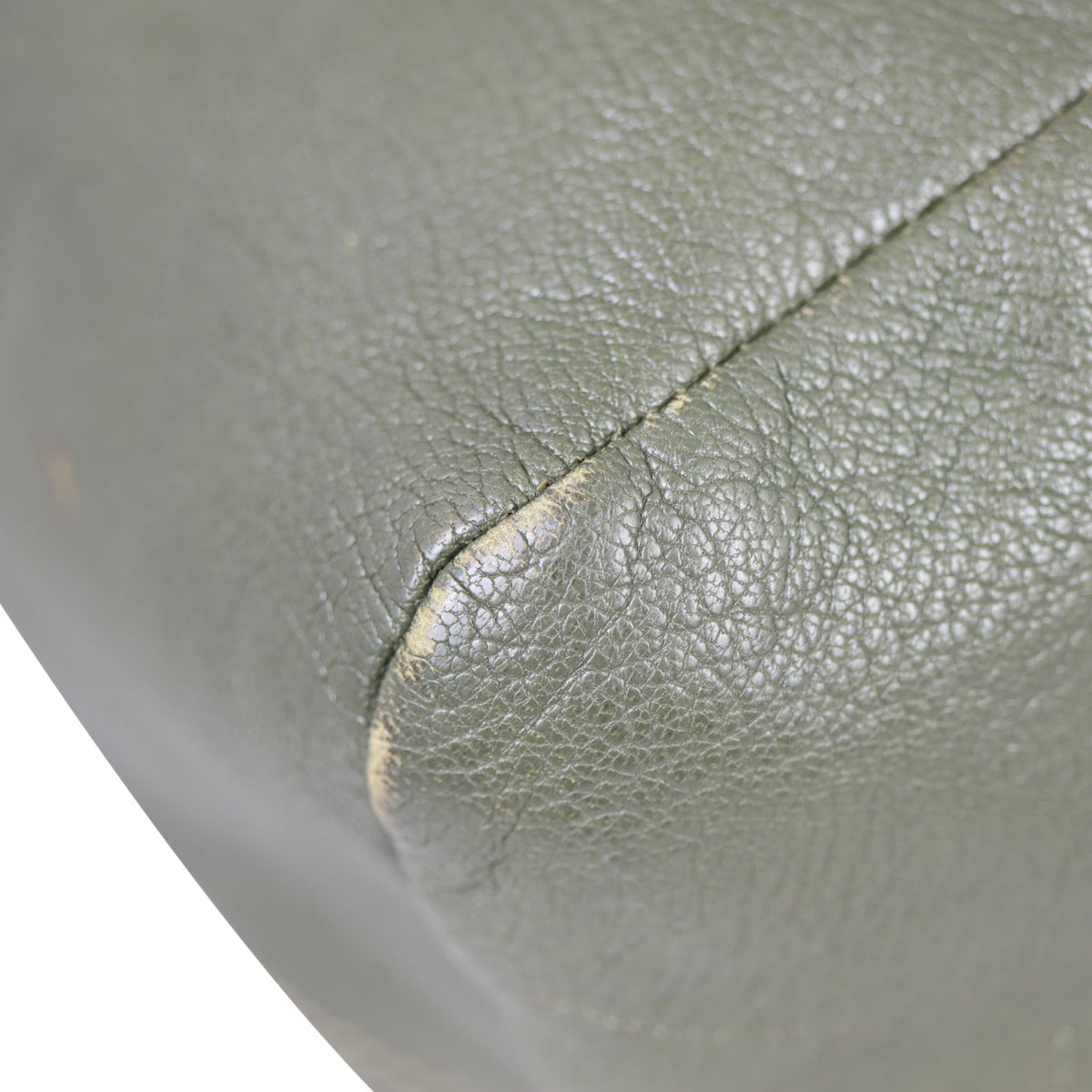 Givenchy Pandora Medium Corner

