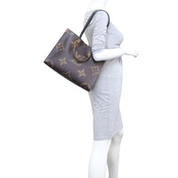 Louis Vuitton Onthego MM Monogram Giant Mannequin
