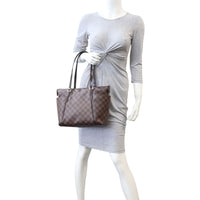 Louis Vuitton Totally PM Damier Ebene Mannequin
