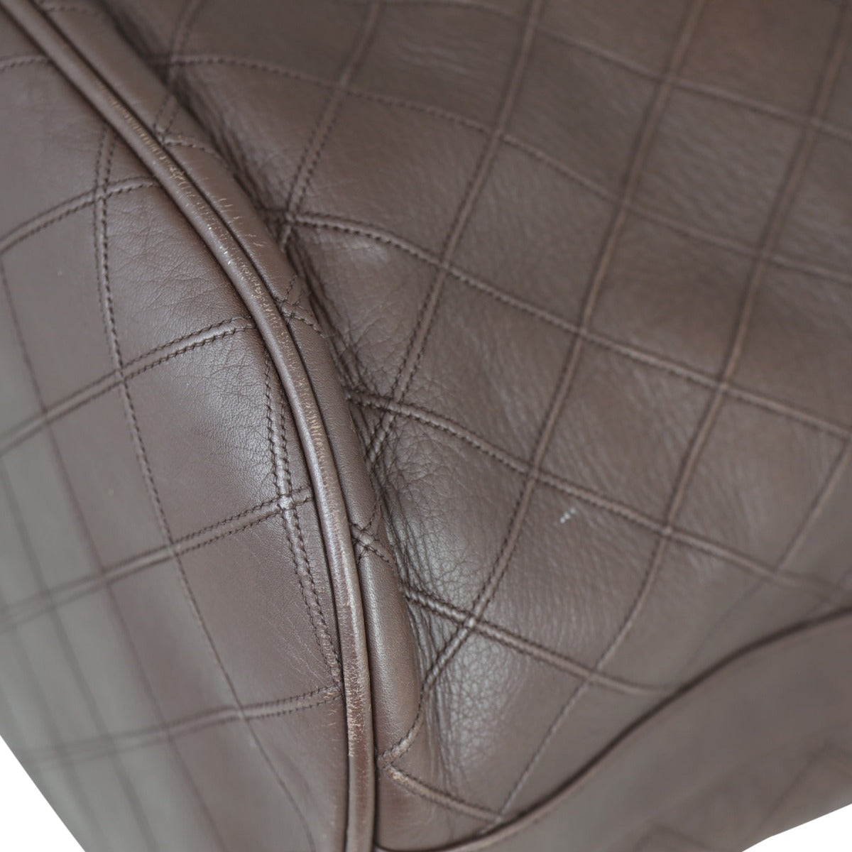 Chanel Vintage Drawstring Bucket Bag Corner
