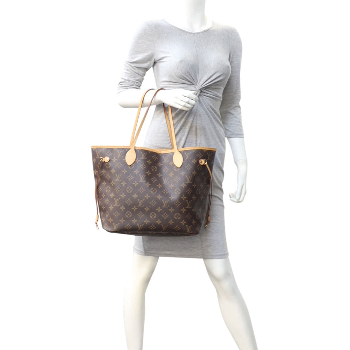 Louis Vuitton Neverfull MM Monogram Mannequin
