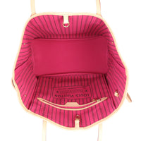 Louis Vuitton Neverfull MM Monogram Whole interior
