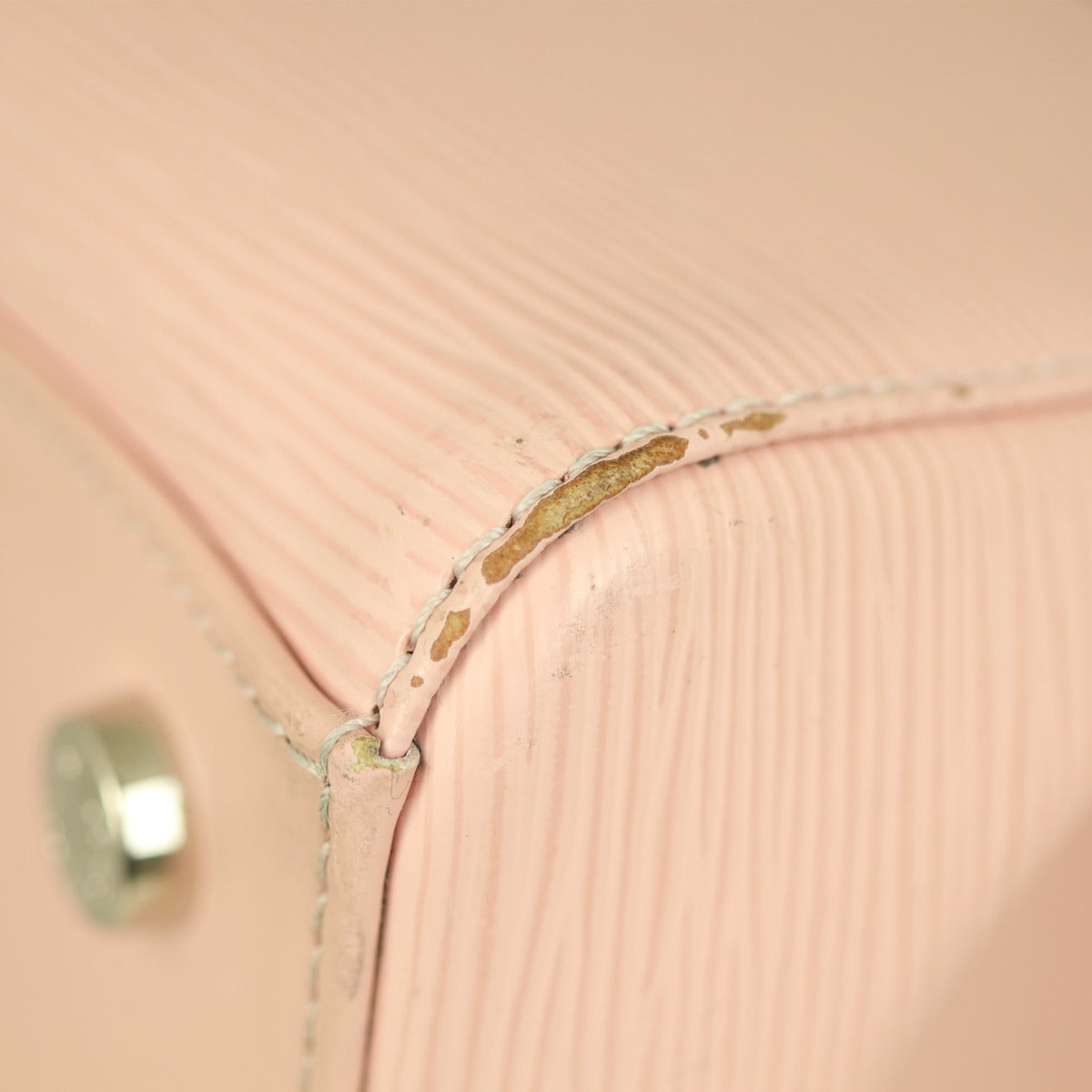 Louis Vuitton Brea MM Epi Corner
