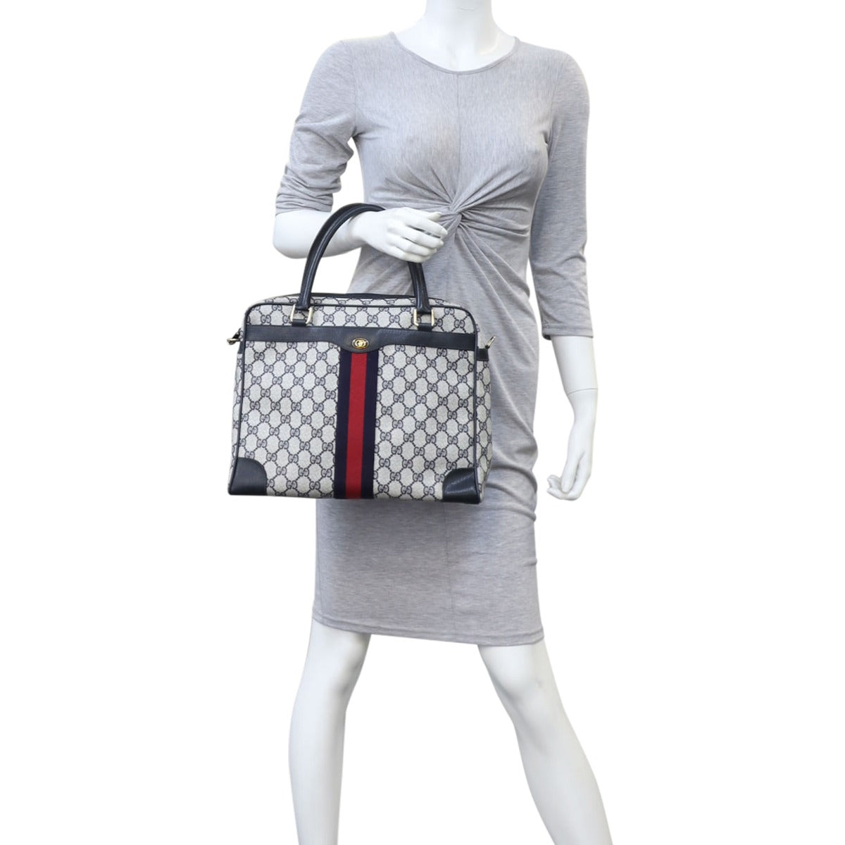 Gucci GG Supreme Crossbody Bag Mannequin
