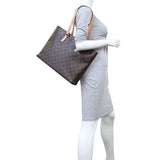 Louis Vuitton Luco Tote Monogram Mannequin
