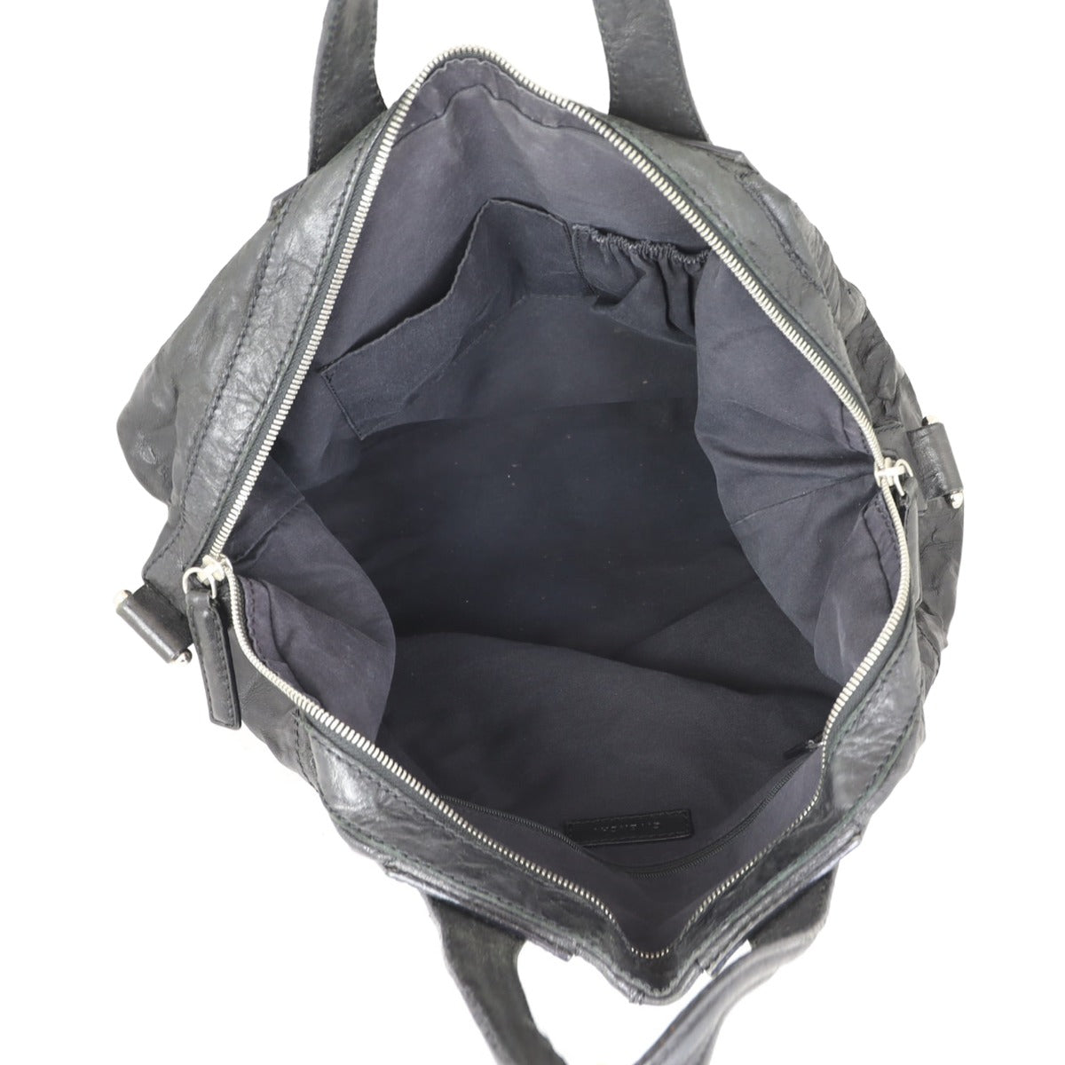 Givenchy Nightingale Medium Whole interior
