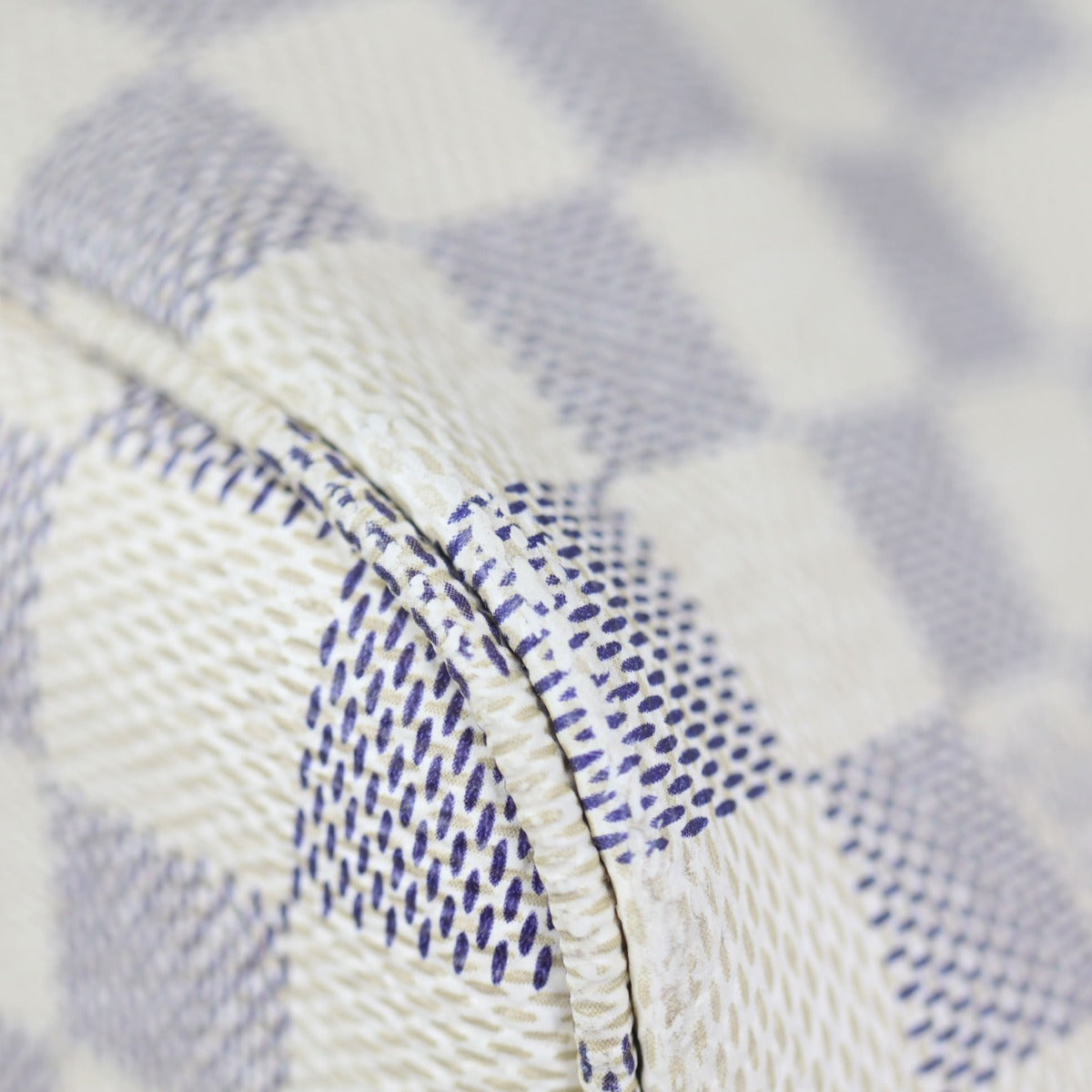 Louis Vuitton Neverfull MM Damier Azur Corner
