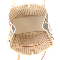 Louis Vuitton Neverfull MM Monogram Whole interior
