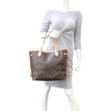 Louis Vuitton Neverfull MM Monogram Mannequin
