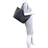 Louis Vuitton Neverfull MM Epi Mannequin
