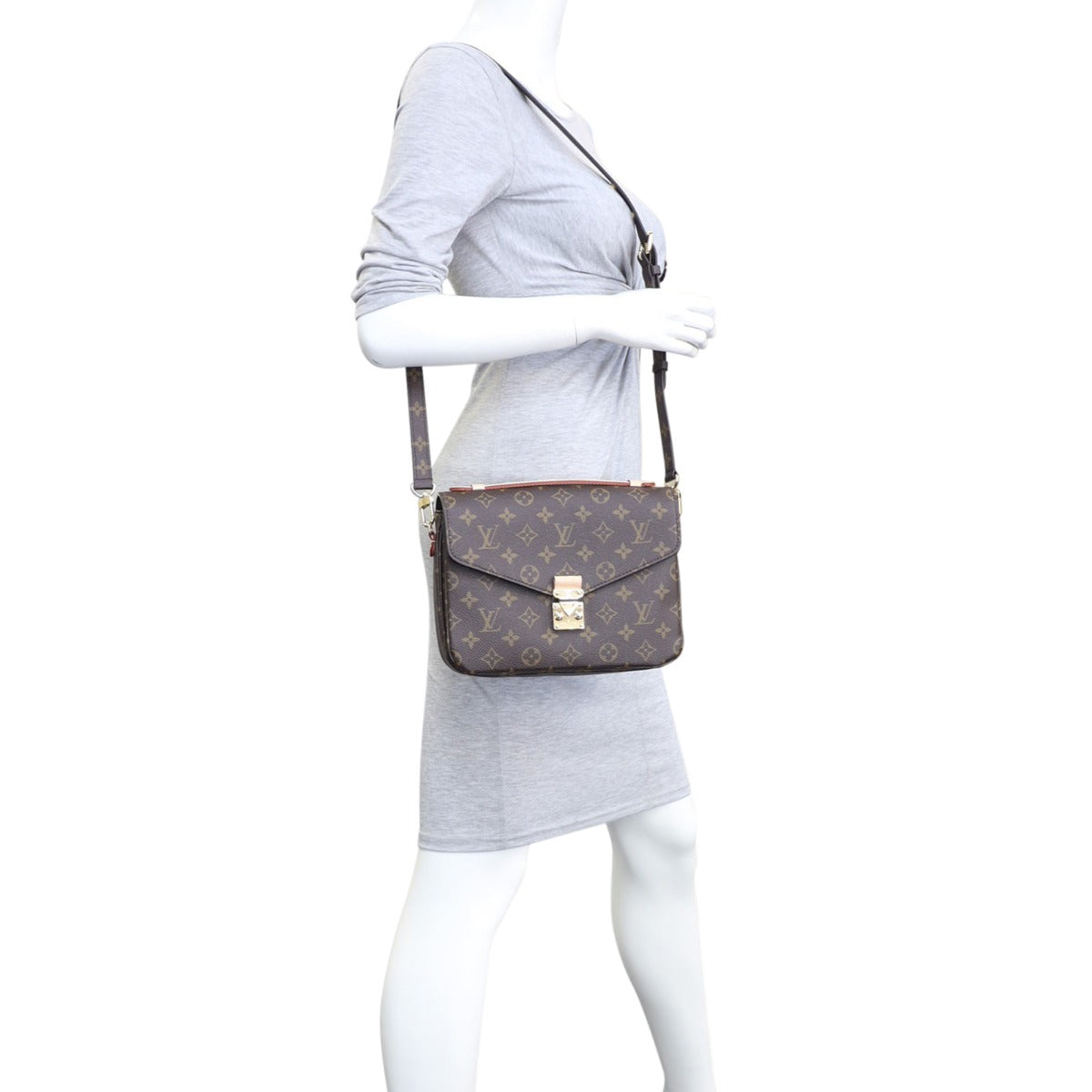 Louis Vuitton Pochette Metis Monogram Mannequin
