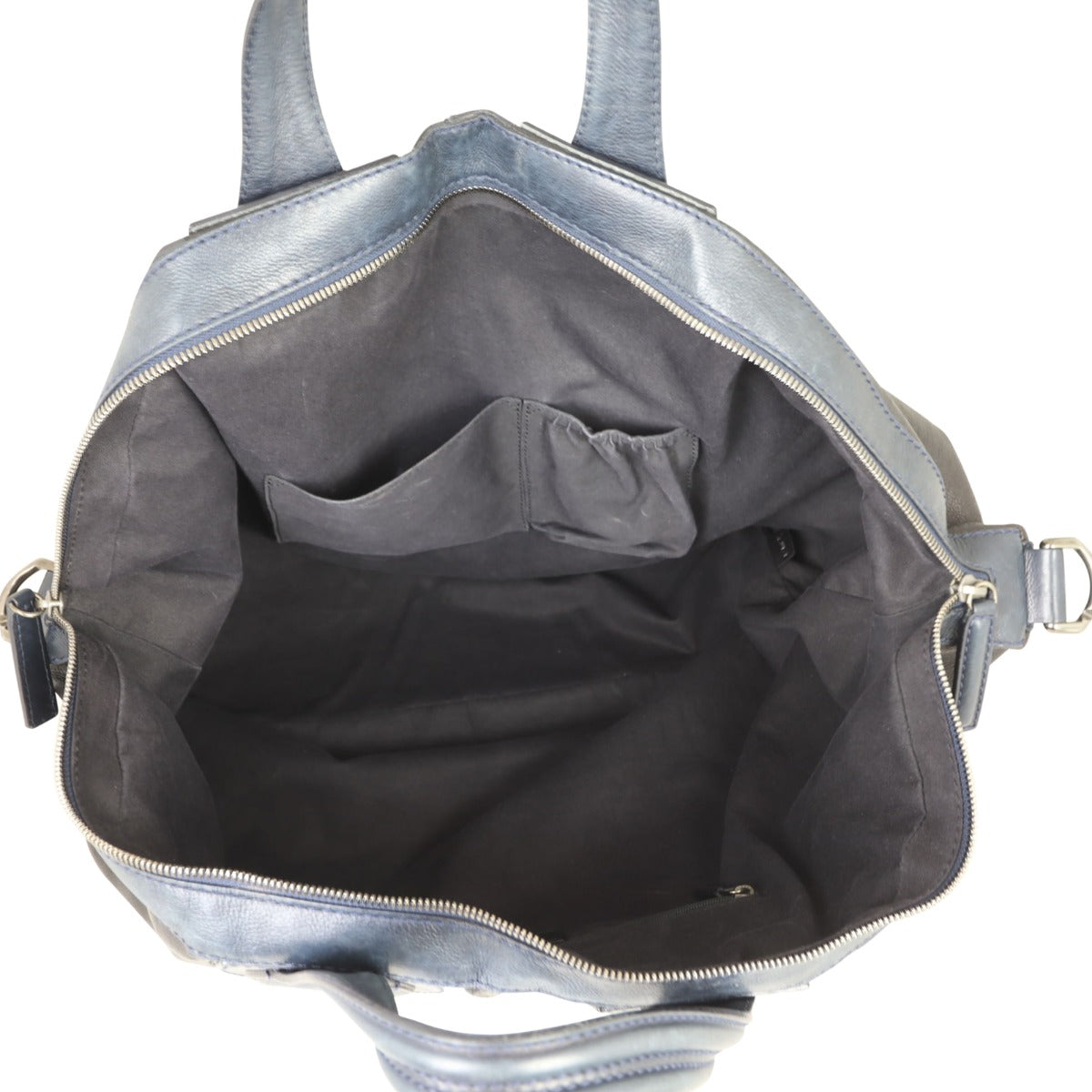 Givenchy Nightingale Large Whole interior
