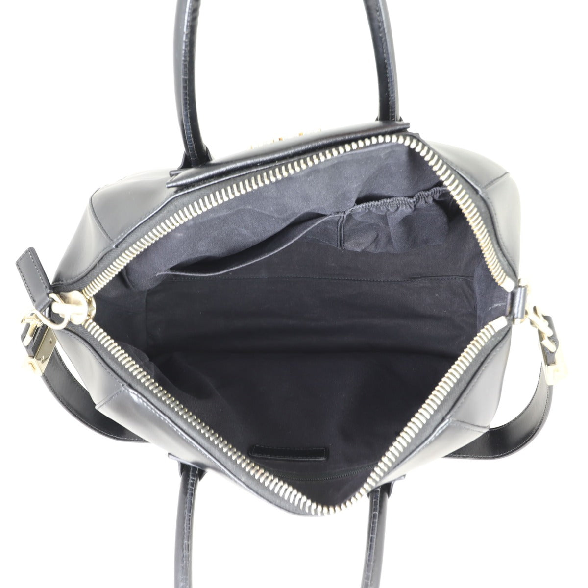 Givenchy Antigona Medium Whole interior
