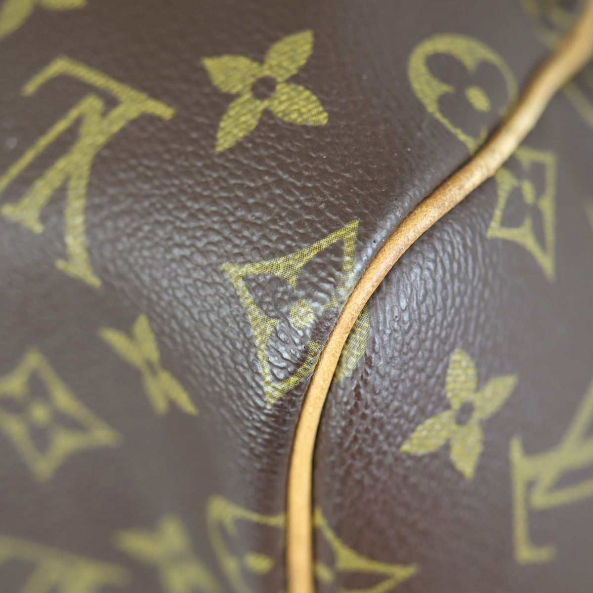 Louis Vuitton Keepall 55 Bandouliere Monogram Corner
